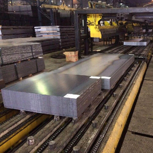 Bespoke width hot rolled steel sheet