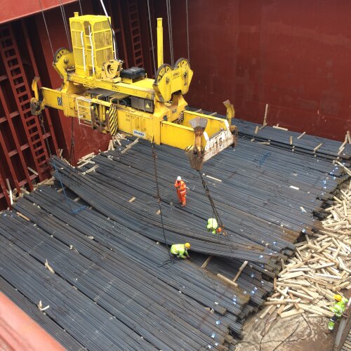 Steel Reinforcing Bar with Ribbed Surface